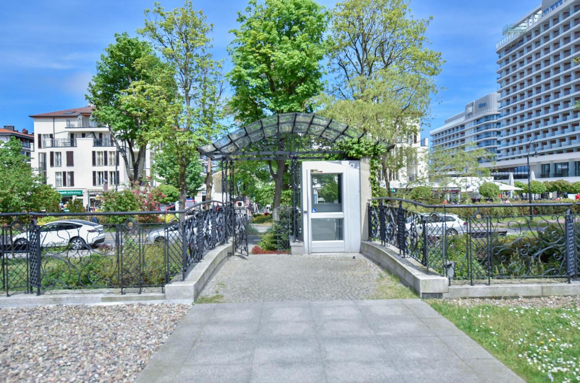 Apartamenty Na Wyspie - Trzy Korony - Studio Z Parkingiem Swinemünde Exterior foto